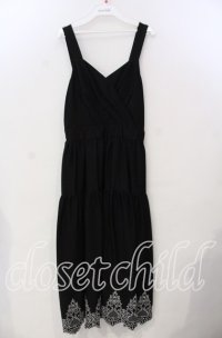 axes femme POETIQUE / 裾刺繍ワンピース M クロ O-25-11-28-092-AX-OP-OW-ZT132