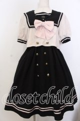 Amavel / カラフルセットアップ風セーラーワンピース  クロ×ピンク O-25-11-28-042-CA-OP-OW-OS