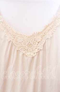 画像2: axes femme / 裾ティアードインナーキャミワンピース  アイボリー O-25-11-29-052-AX-TO-IG-OS