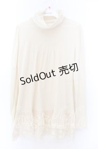 axes femme / 胸元ギャザータートルカットソー  アイボリー O-25-11-29-058-AX-TO-IG-OS