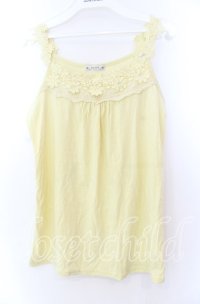 axes femme / 花モチーフタンクトップ Ｍ イエロー O-25-11-29-014-AX-TO-IG-ZT328