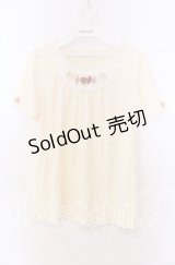 axes femme / フラワーモチーフ使いインナー  アイボリー O-25-11-29-017-AX-TO-IG-OS