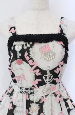 画像2: ALICE and the PIRATES / 宝石柄シフォンジャンパースカート  クロ O-25-11-30-056-PA-OP-OW-OS