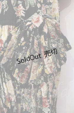 画像3: WONDERFUL WORLD / サッシュベルト付きブーケ柄ワンピース【お直しあり】  クロ O-25-11-30-006-LO-OP-IG-OS