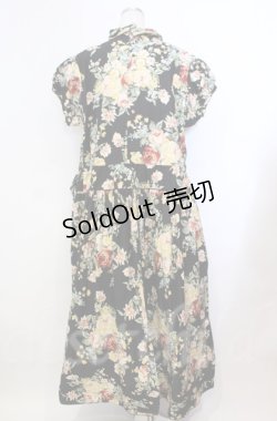 画像5: WONDERFUL WORLD / サッシュベルト付きブーケ柄ワンピース【お直しあり】  クロ O-25-11-30-006-LO-OP-IG-OS