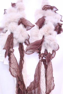 画像2: axes femme / ラビットファーぽんぽんストール  ブラウン O-25-12-01-028-AX-ZA-IG-OS