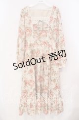 axes femme / ブルームフラワー柄ワンピース  アイボリー O-25-12-02-030-AX-OP-IG-OS