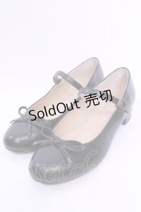 F&A / リボンストラップパンプス L クロ O-25-12-04-1048-LO-SH-OW-OS