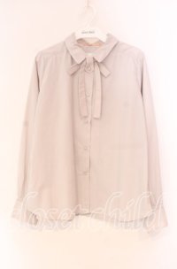 Fi.n.t / 細リボンタイ付きシャツ F オフホワイト（グレー寄り） O-25-12-04-015-CA-BL-OW-OS