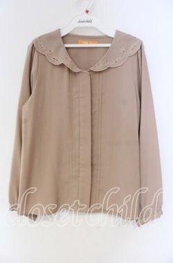 画像1: Fi.n.t / ヒートカット襟ブラウス F ベージュ O-25-12-04-016-CA-BL-OW-OS