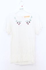 Fi.n.t / いちごステッチパフTシャツ  アイボリー O-25-12-05-039-CA-TO-IG-OS