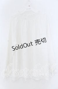 axes femme / シャーリングスタンドブラウス F シロ O-25-12-05-1028-AX-BL-OW-OS