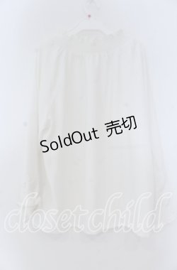 画像2: axes femme / シャーリングスタンドブラウス F シロ O-25-12-05-1028-AX-BL-OW-OS