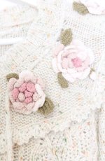 画像2: PINK HOUSE / バラモチーフ付きヨークニットカーディガン  アイボリー O-25-12-05-017-LO-OP-IG-OS (2)