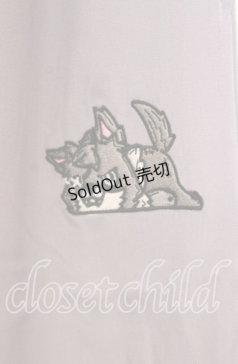 画像2: NieR CLOTHING / 刺繍入りワイドパンツ F ガオマル（グレー） O-25-12-09-022-PU-PA-OW-ZT520 (2)