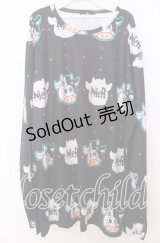 NieR Clothing / 牛さん総柄カットソー F ブラック O-25-12-10-045-PU-TO-YM-OS