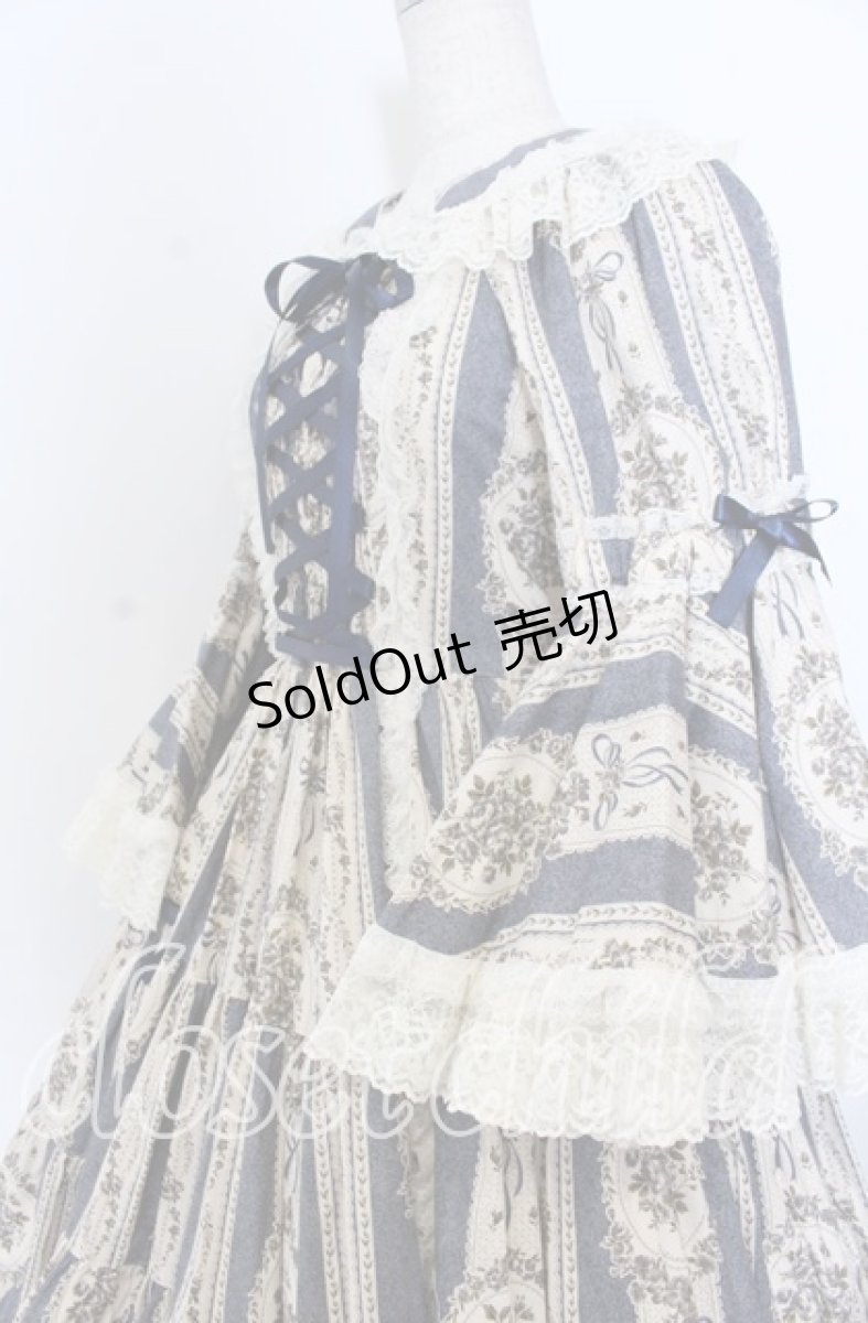 画像2: metamorphose / アンティークブーケ姫袖ワンピース  クラシックブルー O-25-12-10-005-ME-OP-IG-OS (2)