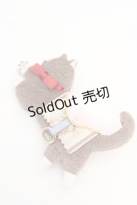 PINK HOUSE / メリーゴーラウンドモチーフブローチ  ネコ O-25-12-11-1061-LO-AC-IG-OS