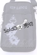 NieR Clothing / ショルダー付きポーチ  ブラック O-25-12-11-1020-PU-BG-OW-OS