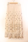 axes femme / チュールカラー刺繍スカート  アイボリー O-25-12-13-064-AX-SK-IG-OS
