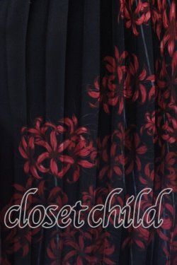 画像2: axes femme / 彼岸花柄プリーツジャンスカ  クロ×アカ O-25-12-13-086-AX-OP-IG-OS