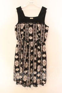 axes femme POETIQUE / バラフレームストライプワンピース M クロ O-25-12-15-022-AX-OP-OW-OS