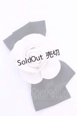 画像1: INGEBORG / カメリアクリップブローチ コサージュ  シロ×クロ O-25-12-18-2003-LO-AC-IG-ZT169F003