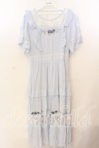 axes femme POETIQUE / フラワー刺繍ピナフォアワンピース M サックス O-25-12-19-011-AX-OP-OW-OS