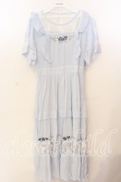 画像1: axes femme POETIQUE / フラワー刺繍ピナフォアワンピース M サックス O-25-12-19-011-AX-OP-OW-OS