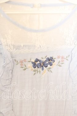 画像2: axes femme POETIQUE / フラワー刺繍ピナフォアワンピース M サックス O-25-12-19-011-AX-OP-OW-OS