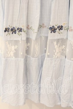 画像3: axes femme POETIQUE / フラワー刺繍ピナフォアワンピース M サックス O-25-12-19-011-AX-OP-OW-OS