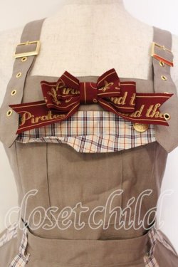 画像2: ALICE and the PIRATES / クリスのもこもこワッペンサロペットスカート  ベージュ O-25-12-20-014-PA-OP-OW-OS