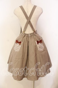 画像5: ALICE and the PIRATES / クリスのもこもこワッペンサロペットスカート  ベージュ O-25-12-20-014-PA-OP-OW-OS