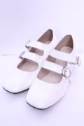 axes femme POETIQUE / ビジューバックルパンプス Ｌ シロ O-25-12-25-1061-AX-SH-IG-OS