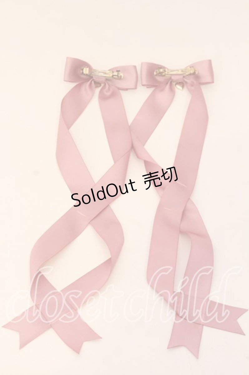 画像2: LOTUS ribbon / ツインテールリボンバレッタ  濃ピンク ハートチャーム O-25-12-26-094-EL-ZA-IG-ZT432-F003 (2)