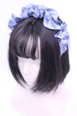 画像1: axes femme / サテンフリルカチューシャ  サックス O-25-12-26-1015-AX-AC-IG-ZT422-F007 (1)