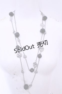 画像1: BPN / ローズフレームビーズネックレス  ブラック×シルバー O-25-12-26-1004-GO-AC-IG-OS