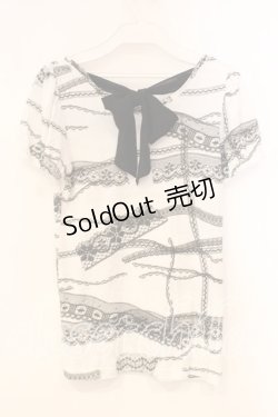 画像2: Emily Temple cute / バックリボン付レースプリントカットソー  グレー O-25-12-29-040-ET-TO-OW-ZT393