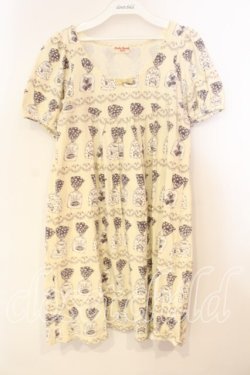 画像1: Emily Temple cute / キャラメルパッケージ柄ワンピース  アイボリー O-25-12-29-018-ET-OP-OW-OS