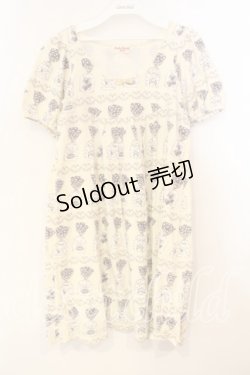 画像1: Emily Temple cute / キャラメルパッケージ柄ワンピース  アイボリー O-25-12-29-018-ET-OP-OW-ZT465