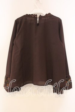 画像2: axes femme / ミュルーズ染織美術館コラボ/刺繍入りフレア袖ブラウス M ブラウン O-25-12-30-084-AX-BL-IG-OS