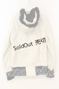 画像4: MILKBOY / ナイロンファーフードブルゾン  オフ×ブラック O-26-01-08-070-MB-CO-IG-OS