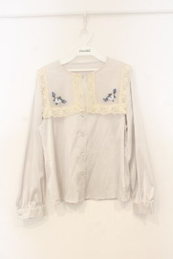 画像1: an another angelus / リボン刺繍ビッグカラーブラウス  生成り O-26-01-10-039-CA-BL-IG-OS