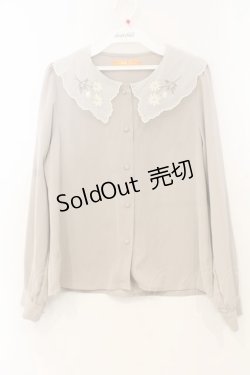 画像1: Fi.n.t / フランネルフラワー刺繍ビッグカラーブラウス  ベージュ O-26-01-10-040-CA-BL-IG-ZT537