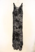 Ozz Croce / クロスエンブロイダリータイダイロングワンピース  ブラック O-26-01-10-021-OO-OP-OW-OS