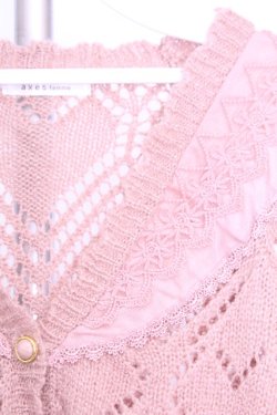 画像2: axes femme / ハート透かし編みポンチョ  ピンクベージュ O-26-01-12-1046-AX-TO-IG-OS