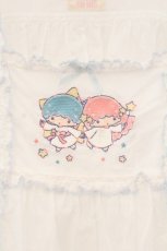 画像2: PINK HOUSE / Little Twin Stars×PINK HOUSE 刺しゅう入りローンタブリエ  シロ O-26-01-12-059-LO-TO-IG-OS (2)