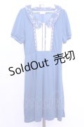 axes femme POETIQUE / レース襟カットワンピース  ブルー O-26-01-12-2001-AX-OP-IG-ZT0114G