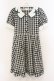 画像1: axes femme POETIQUE / フラワー刺繍ギンガムワンピース  クロ×シロ O-26-01-13-037-AX-OP-IG-OS (1)