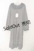 m petit by misako / AOKドットフロッキーワンピース 4L グレー O-26-01-13-053-LO-OP-IG-ZT0115L